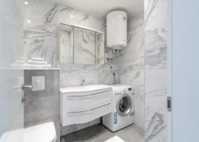 Simic Μακάρσκα