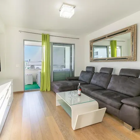 Simic Διαμέρισμα *